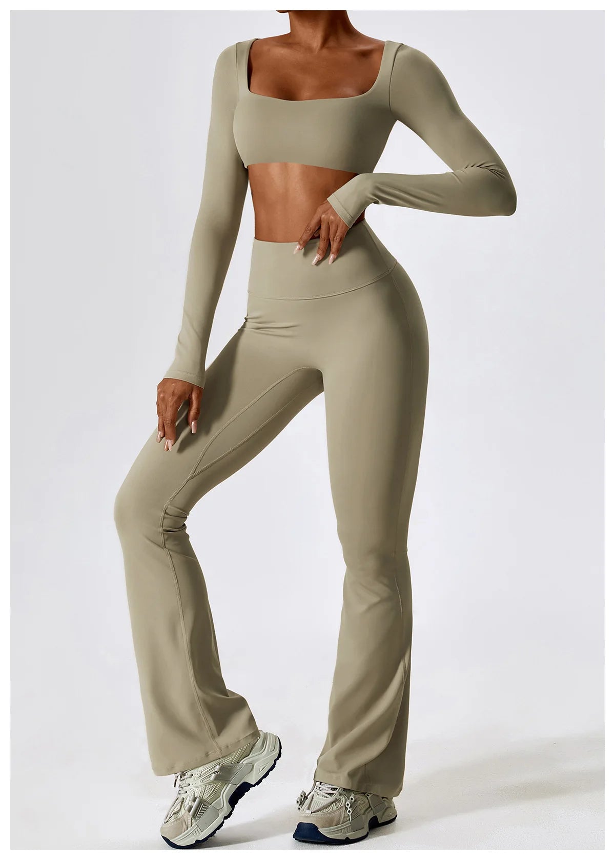 Women's cropped and flared 2pcs yoga/Workout set
