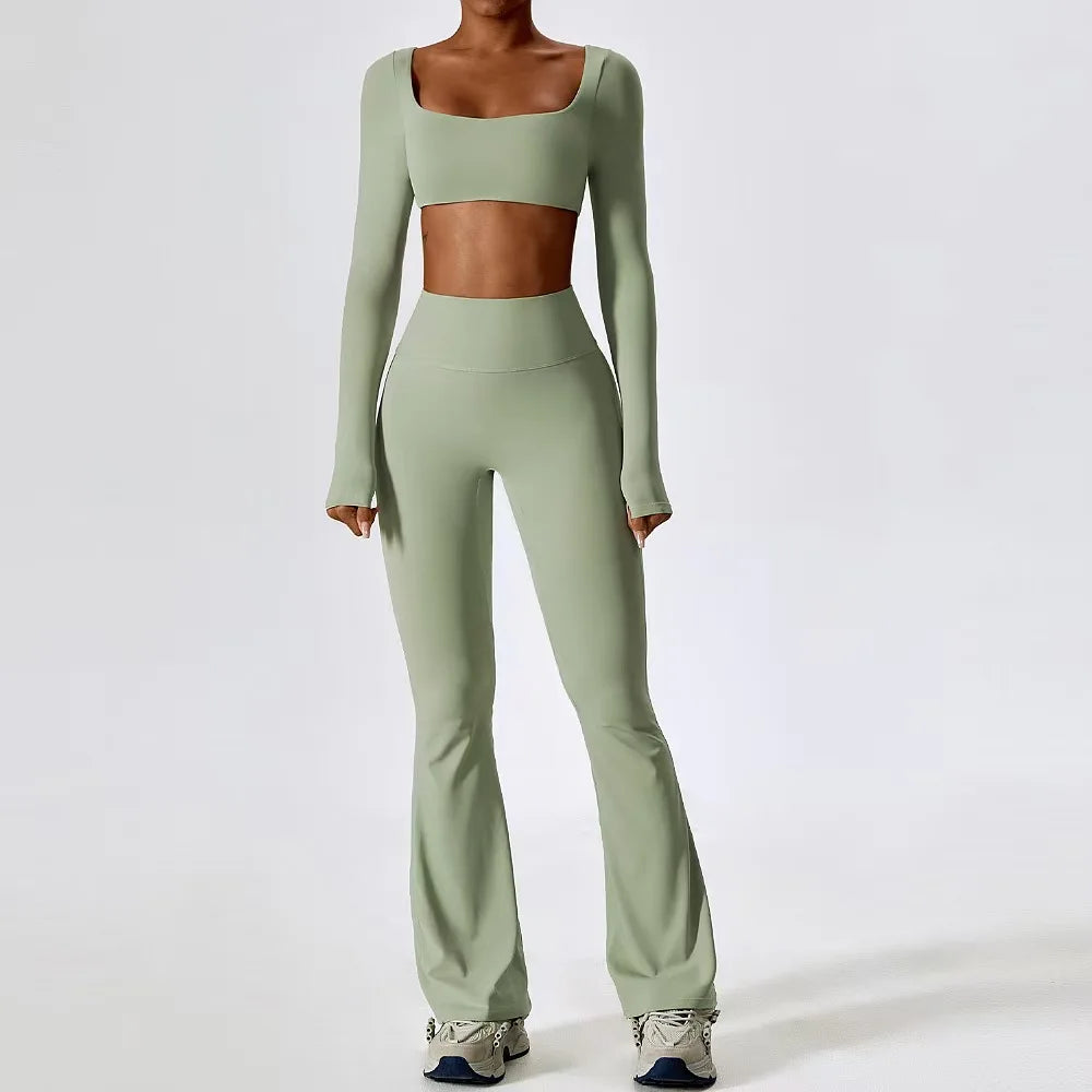 Women's cropped and flared 2pcs yoga/Workout set