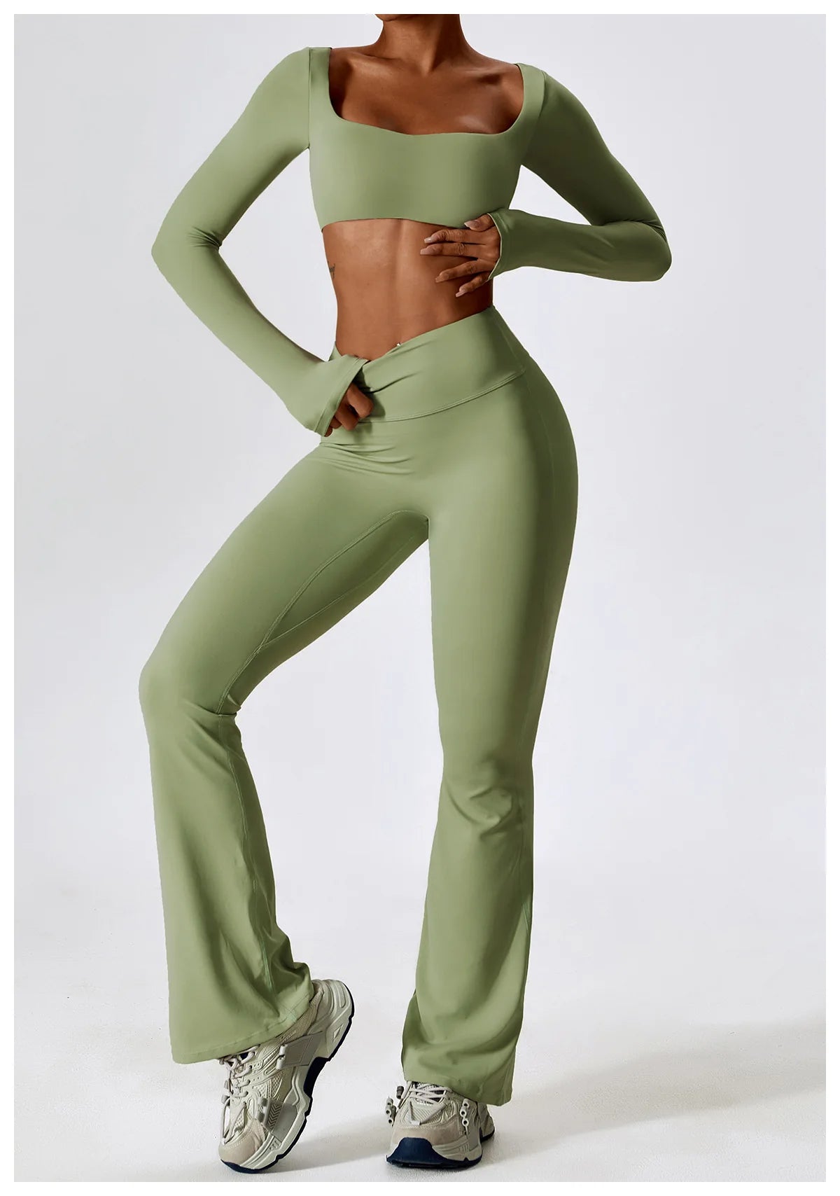 Women's cropped and flared 2pcs yoga/Workout set