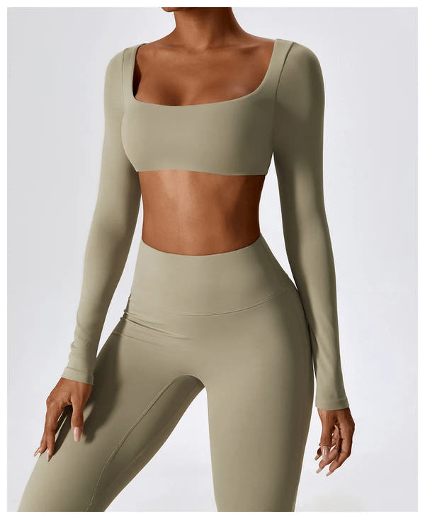 Women's cropped and flared 2pcs yoga/Workout set